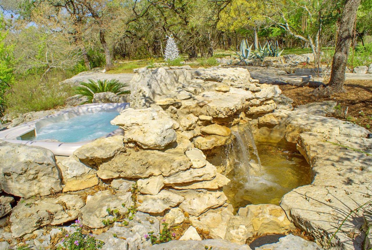 Creekside Falls Wimberley Bagian luar foto